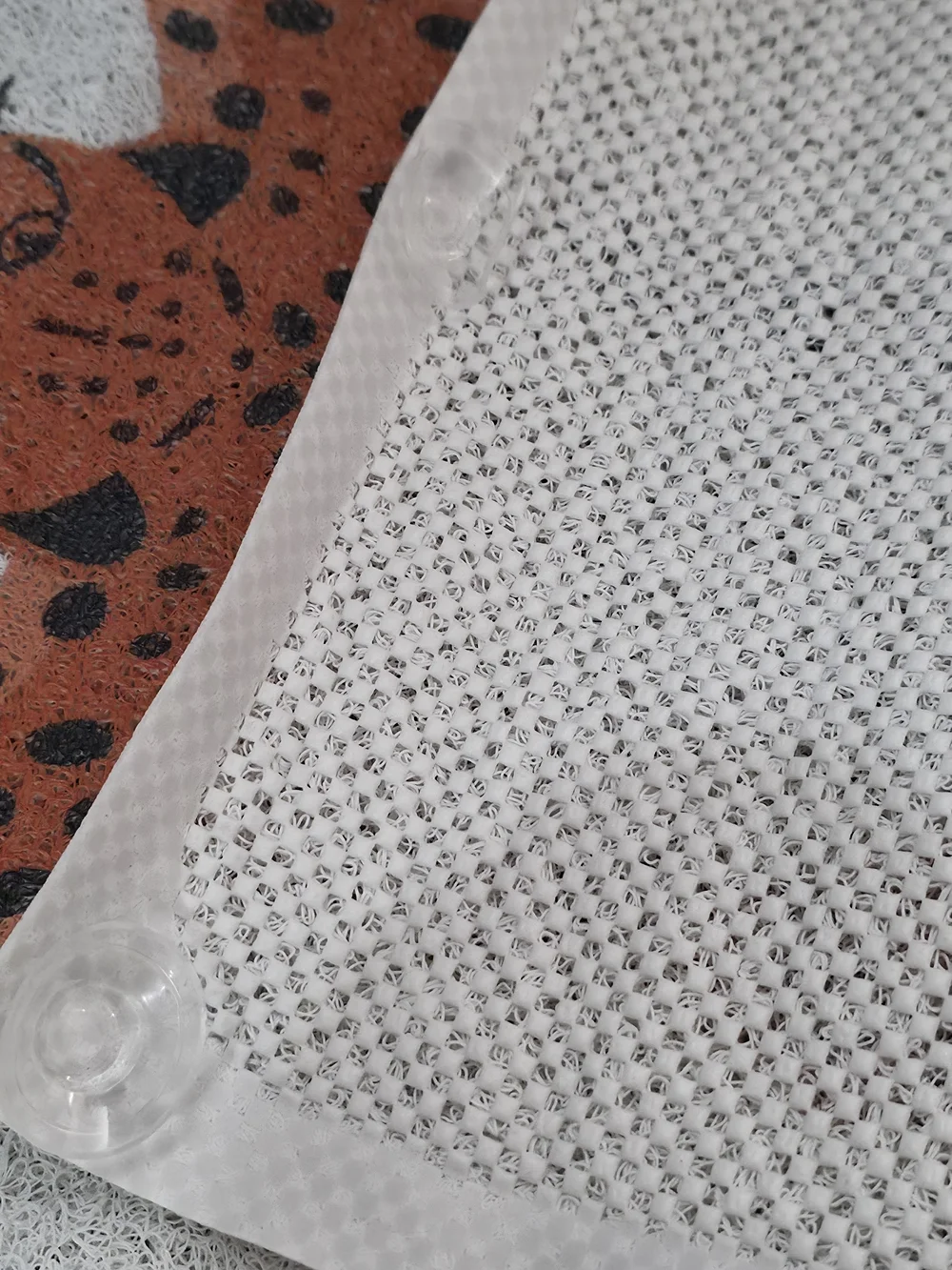 [Brand New] Ultra Cushioned Animal Bathtub Mat